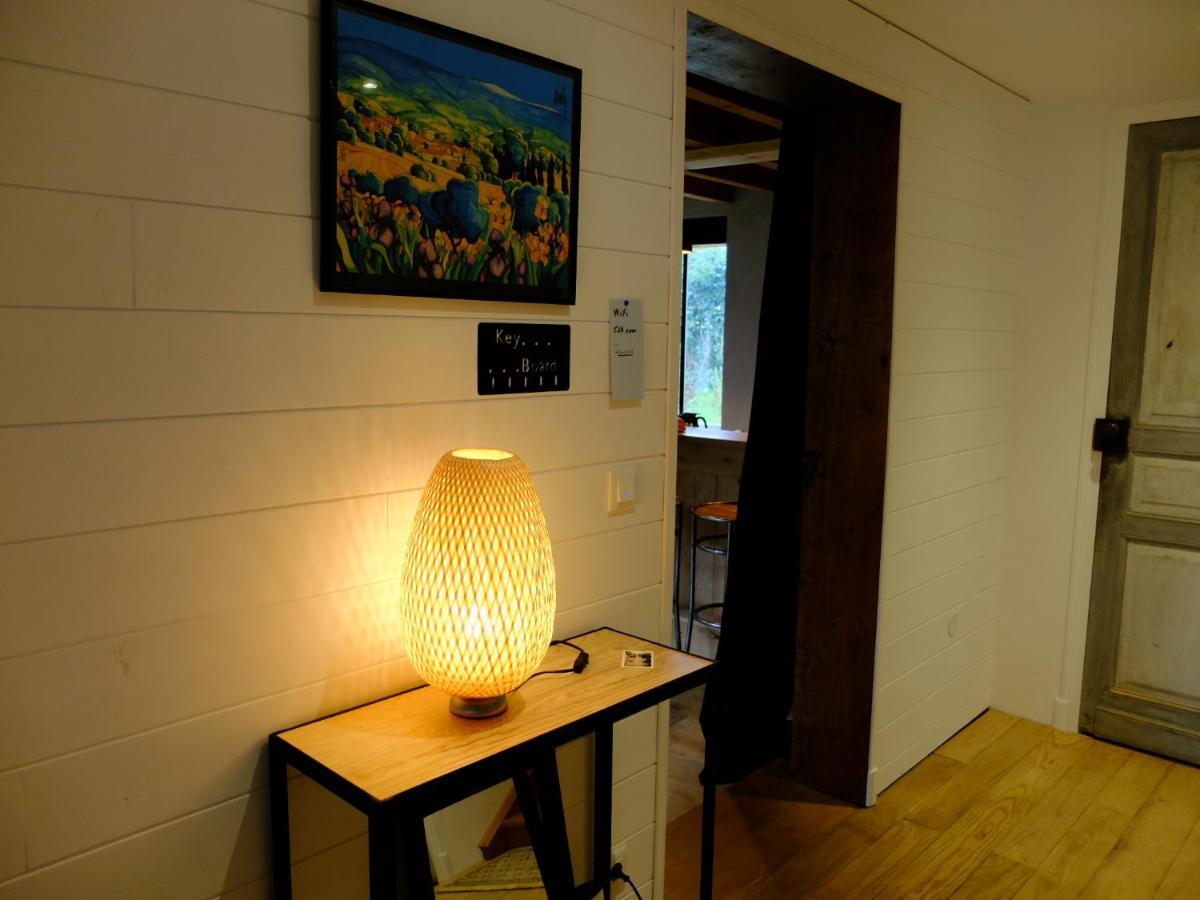 De L'Autre Cote Bed & Breakfast Garlin Luaran gambar