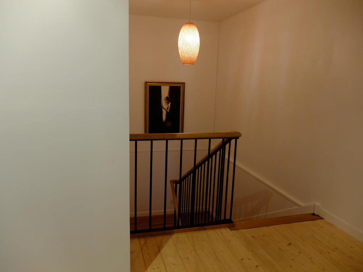 De L'Autre Cote Bed & Breakfast Garlin Luaran gambar